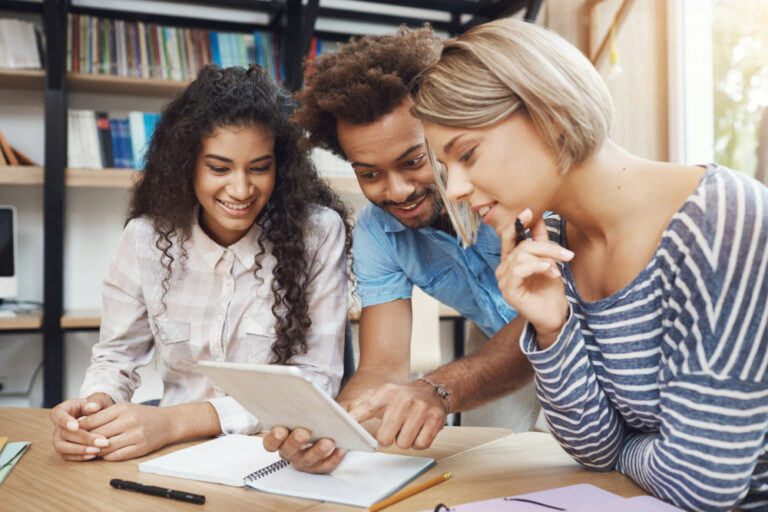 Tecnologias que facilitam o dia a dia para estudantes